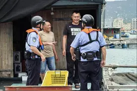 江门台山边检：让港澳流动渔船在休渔期“停得下、管得住、护得好”图片