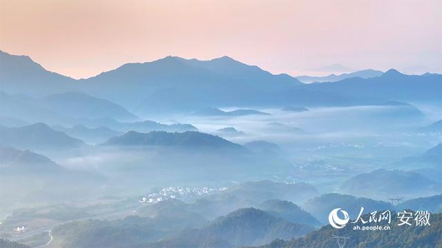 安徽绩溪：水墨徽州 山水画卷