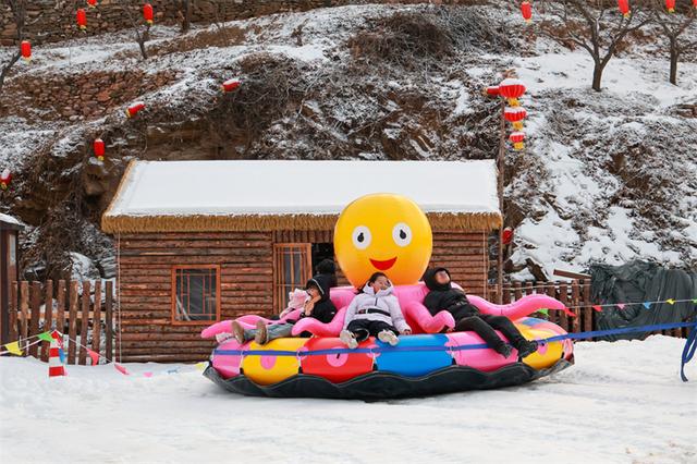 打卡邢台抗大·雪韵小镇