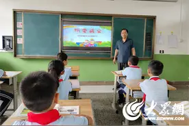广饶县稻庄镇实验小学举行防震减灾科普宣传活动图片