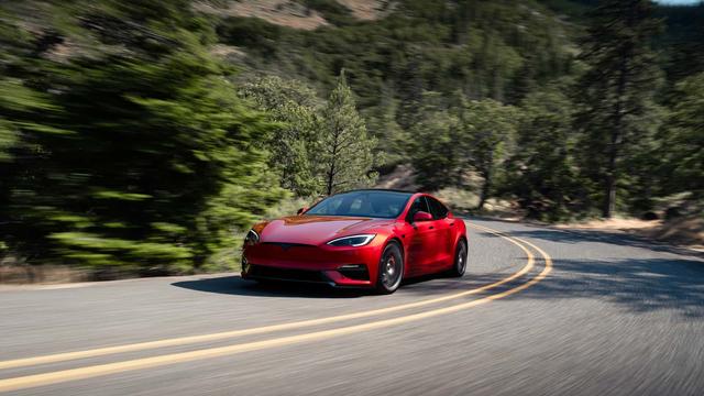 特斯拉 Model S/X 回归，近百万售价未变，马斯克却另有所爱