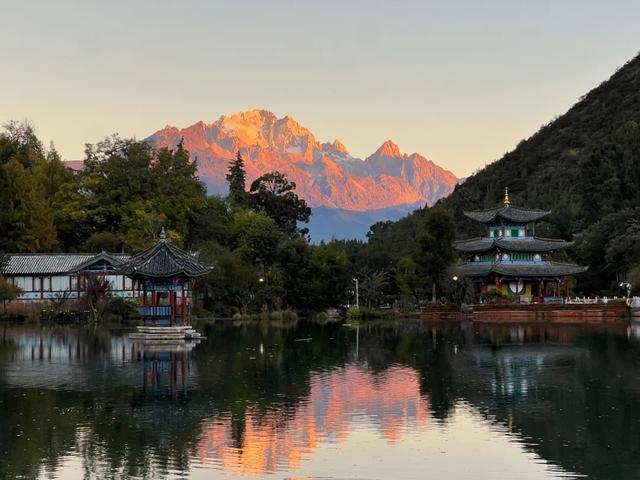 雪山燃焰 一场与人间烟火的相拥