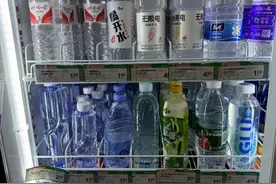 纯净水争议再起，怎么喝水才更健康？图片