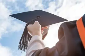 浙江宣传丨学历的“水分”该挤一挤了图片