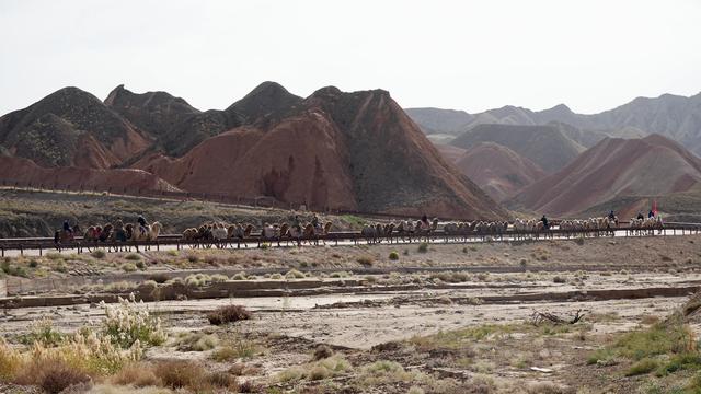重走古丝路，驼铃响彻三千公里