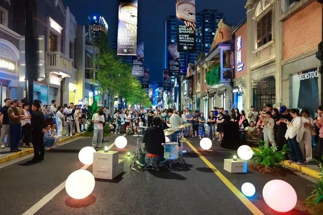 客流持续增长！“夜静安”，不打烊的城市狂欢｜静安“夜”精彩