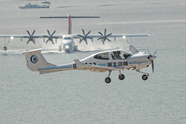 沪渝蓉高铁武荆宜段即将开通，福利一 “票” 通→