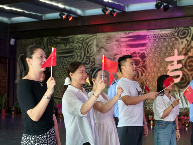 即刻启程！吉安县双节嘉年华：开窑盛典、梦幻乐园、舌尖美味，8日畅玩不停！