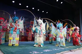 陕州区：大营唱大戏 群众都说好图片