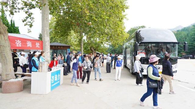 这个假期，荣成石岛迎来多个韩国旅游团
