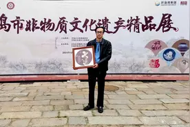青岛故事｜让麦秆变废为宝，年入两三百万元！他放弃商业传承非遗技艺，将泊里麦草画带出国门图片