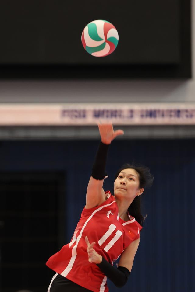 大运会女排小组赛：中国队不敌德国队