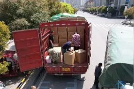 湖北恩施：“茶链专运”跑出咸丰白茶出山加速度图片