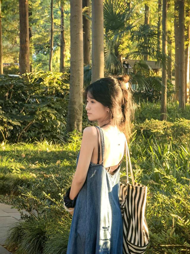 晚潮｜西湖边的一束光，何以引无数人前往？