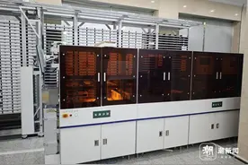 无需人工、30秒封装……全国首台“神器”助力杭州车主早日拿车牌图片