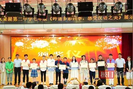 阅读有多美，看看这所中学用诗歌咏唱四季图片