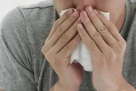 15岁男孩确诊癌症，妈妈泪崩：只是鼻塞流涕……这病南方高发图片