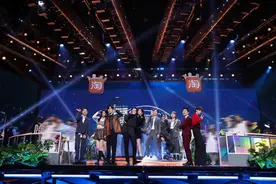 王鹤棣化身“时宴”回归“好六街”图片