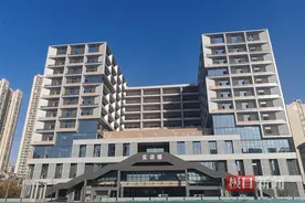 武汉财贸学校一期交付使用，系省内最大规模职业教育学校图片