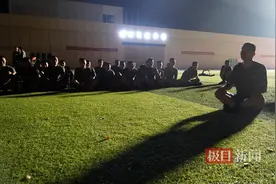 入伍出征在即，预定新兵们过不一样的中秋节图片