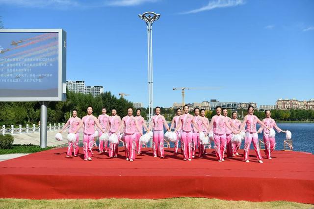 西城中心“双园秋韵 逐梦长空”——献礼2025年长春航空展系列活动盛大开幕