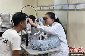 马来西亚华裔在华学医：领悟医者仁心 点赞智慧医疗图片