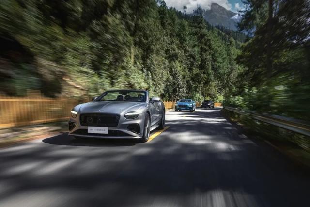 非凡之境 非凡之旅——开着宾利走进西藏