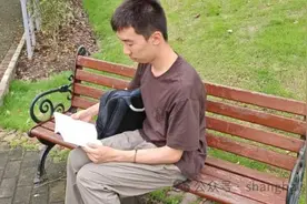 学两门外语，勤奋是最大的法宝！曹二男生梦圆清华图片