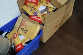 手撕牛肉78元1公斤？夫妻档用猪鸭肉干冒充牛肉干被查，销售额超1800万元图片