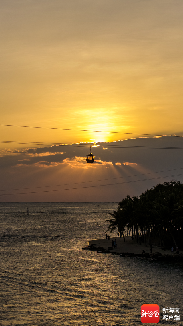 落日、渔火、海鲜宴！陵水新村渔港绝美浪漫海景引客来