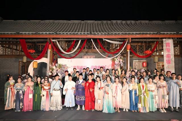【团团严选】川渝一家亲—— 这场古风交友带你邂逅中式浪漫→