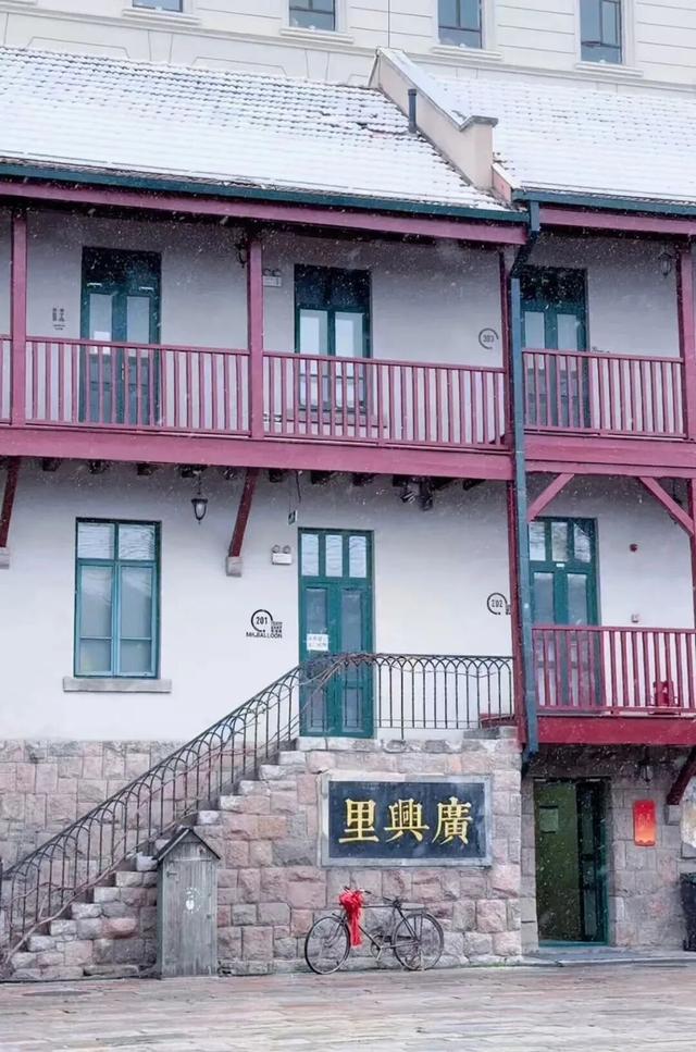 收藏！市北初雪限定美景，看完想立刻出门