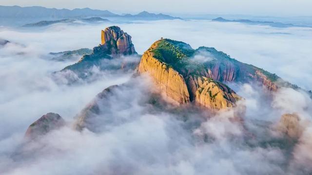 “飞”同凡响！上饶把山水美景“搬”到了云端！