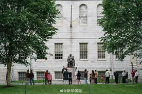 震惊、愤怒与紧张——直击禁招令下的哈佛大学校园图片