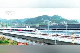 大国工匠｜0.005毫米，他在微米级挑战中锻造高铁零件图片