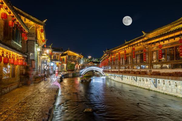 国庆来云南不浪费｜找月亮，才是这个假期最浪漫的事