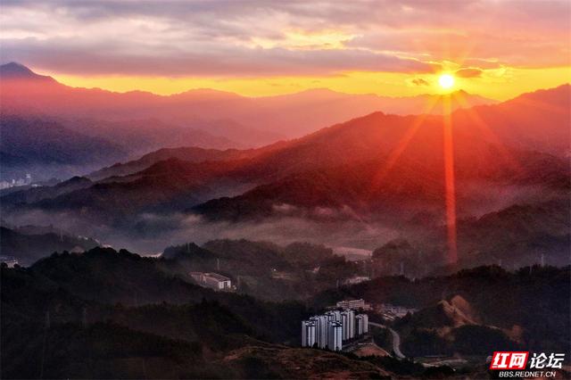 解锁广西小众秘境：金秀瑶寨，山水如画