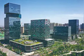 承东启西 求实创新——陕西以产业焕新点燃高质量发展引擎图片
