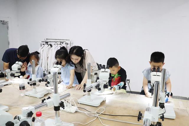 兴义：多景区实行分时段预约管理 提升游客游览体验