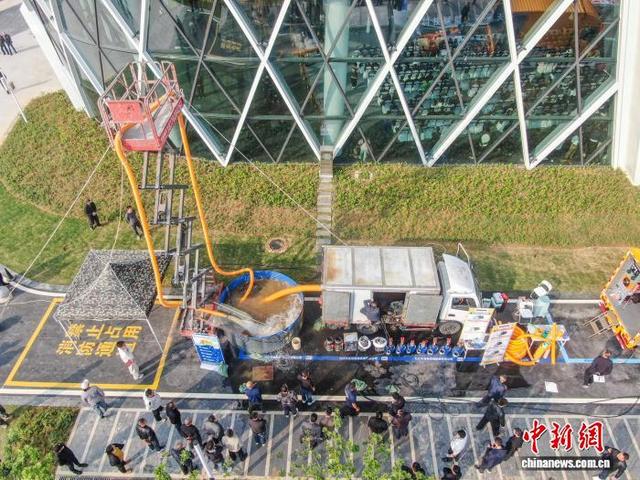 第五届中国（瑞昌）市政疏浚设备博览会开幕
