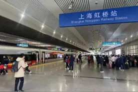 京沪高铁年度报告：去年净利润达到127亿元图片