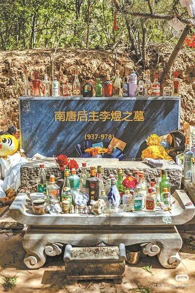 “孟德，吃药了！”00后开始追随“地下偶像”｜青春派
