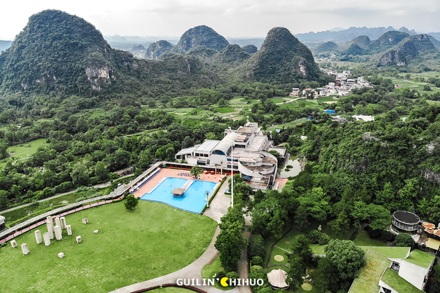 在桂林过大雪：暖汤、红柿、碧水…藏着南方冬日最惊艳的色彩