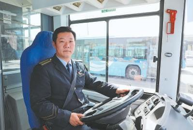 北京中轴线申遗成功一周年 | 老城焕发新韵，百姓共沐文脉