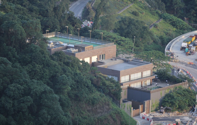 知名女演员豪宅遭殃！被吓到坐立难安！"简直尸横遍野，惨不忍睹"...