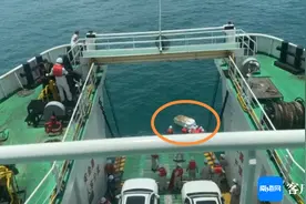 因钓鱼落水，临高一男子在海上漂了10多个小时后获救图片