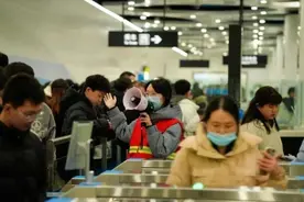 427.95万人次！郑州地铁跨年客运量再创新高，5号线成“客流王”图片