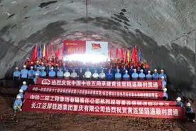 成都⇌重庆，有望50分钟飙拢！图片