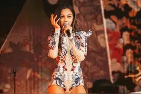 江海迦红馆开演唱会  陈奕迅惊喜现身合唱未曝光新歌图片