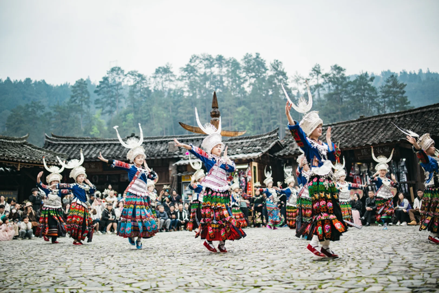 相约南宁！2025南宁森林苗寨印象·千年苗侗狂欢节！10月1日起送票啦！